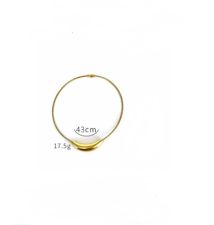 Golden Crescent Statement Necklace – 18K Gold Plated Stainless Steel