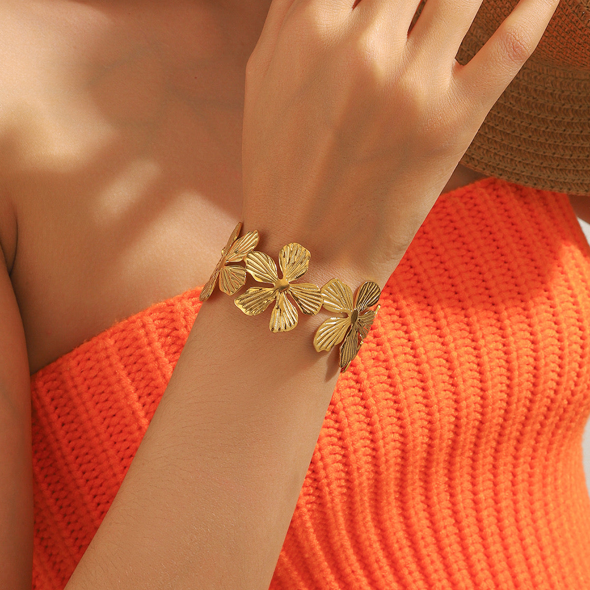 Golden Bloom Cuff Bracelet – 18K Gold Plated Stainless Steel